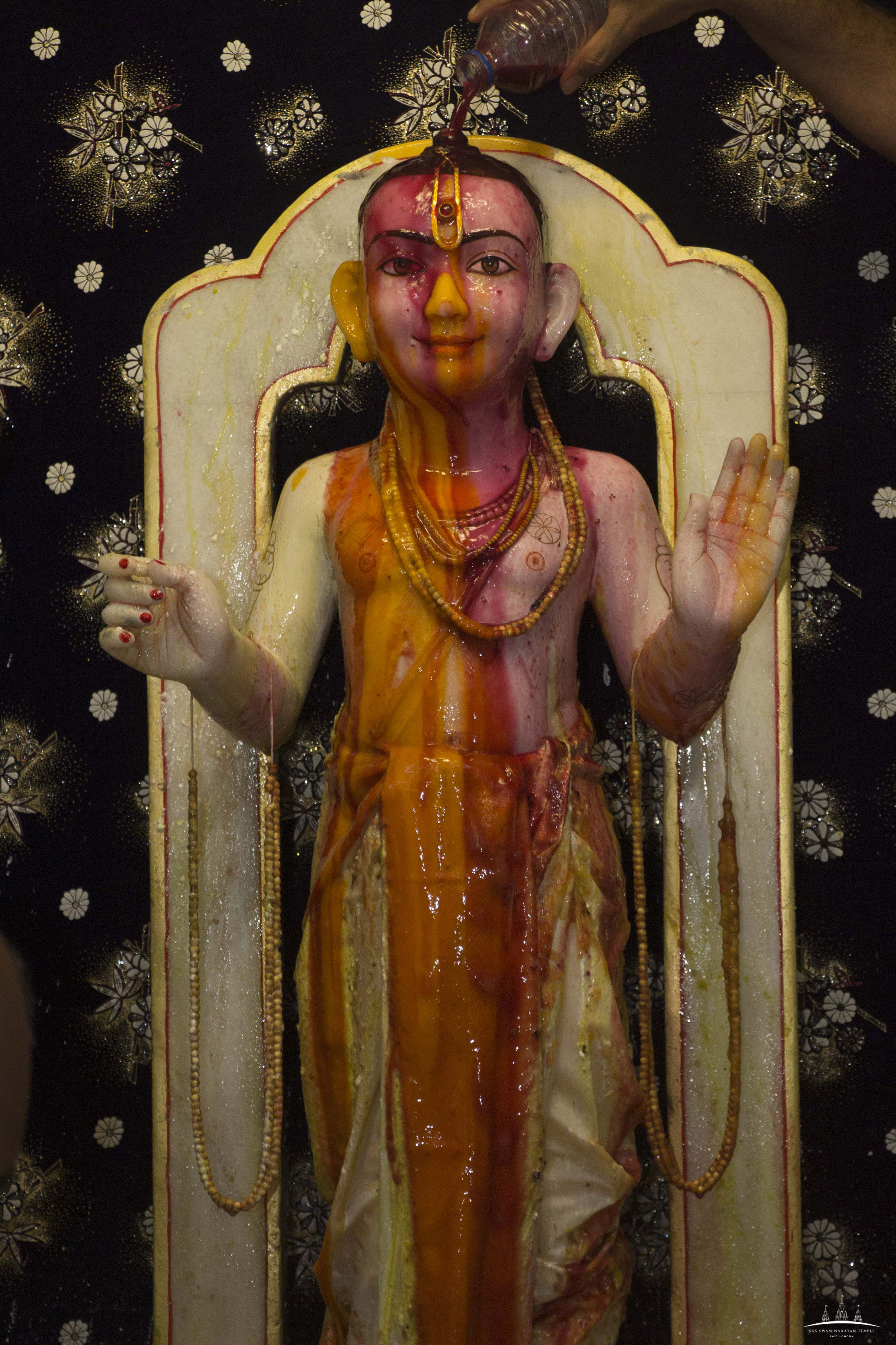 ©1987-2017 SKS Swaminarayan Temple East London